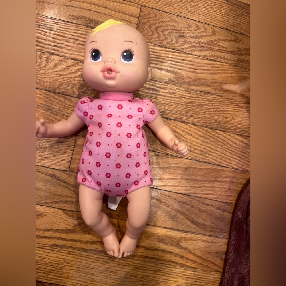 Baby alive luv n snuggle doll